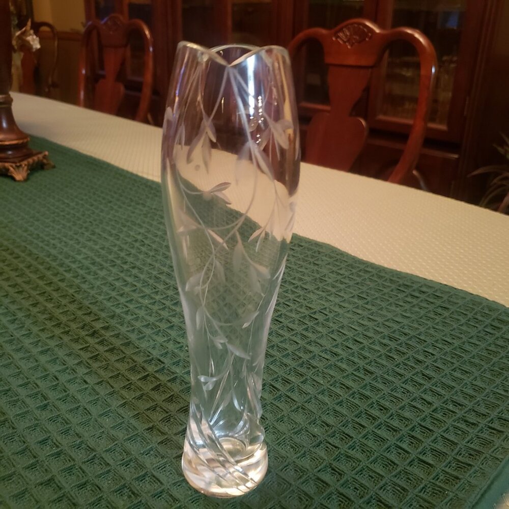 Lenox ‎ Opal Innocence 9” Lead Crystal Etched & Handcut Bud Vase